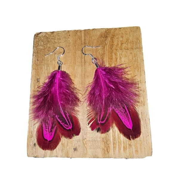 Feather Drop Earrings Bright Pink Natural Pheasant Plumage Silver Hook 3.5" drop - Picture 3 of 3